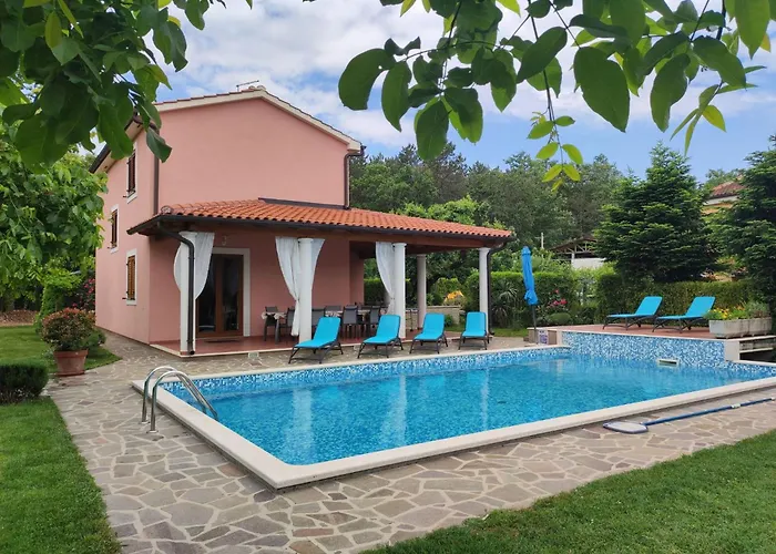 Valmonida Mit Pool By Interhome Vikendica Zminj