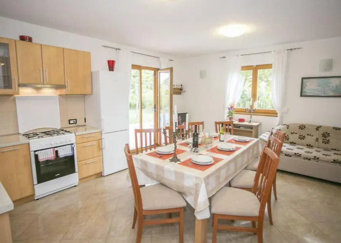 Vikendica Valmonida Mit Pool By Interhome Zminj