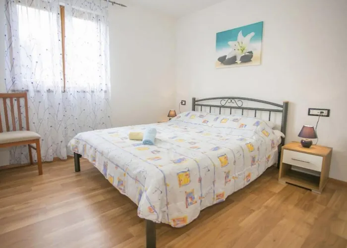 Vikendica Valmonida Mit Pool By Interhome *