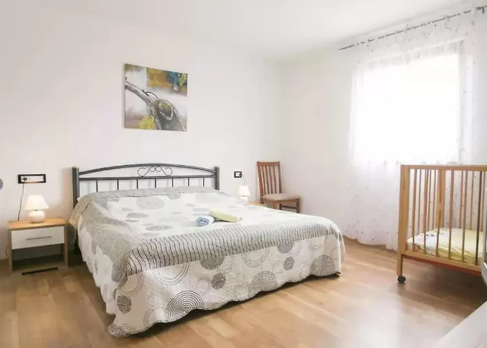 Valmonida Mit Pool By Interhome * Zminj