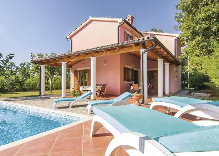 Valmonida Mit Pool By Interhome