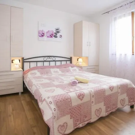 Feriehus Korina By Interhome