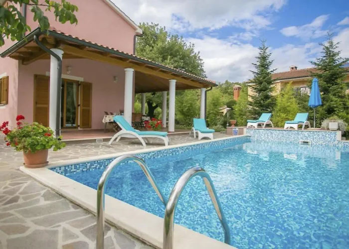 Valmonida Mit Pool By Interhome *