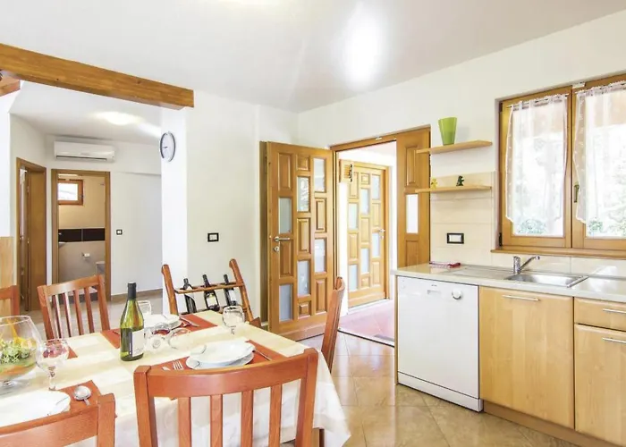 Valmonida Mit Pool By Interhome Holiday home Zminj